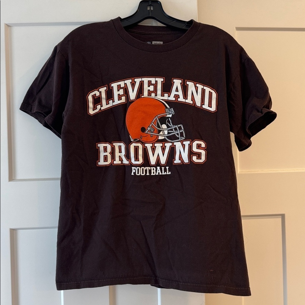 NFL Team Apparel Cleveland Browns, Brown Short-Sleeve Shirt, Women’s Size Medium